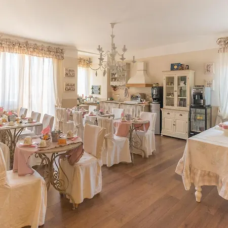 Il Biancospino Couette-café